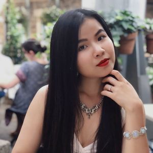 Meet your Posher, Nina